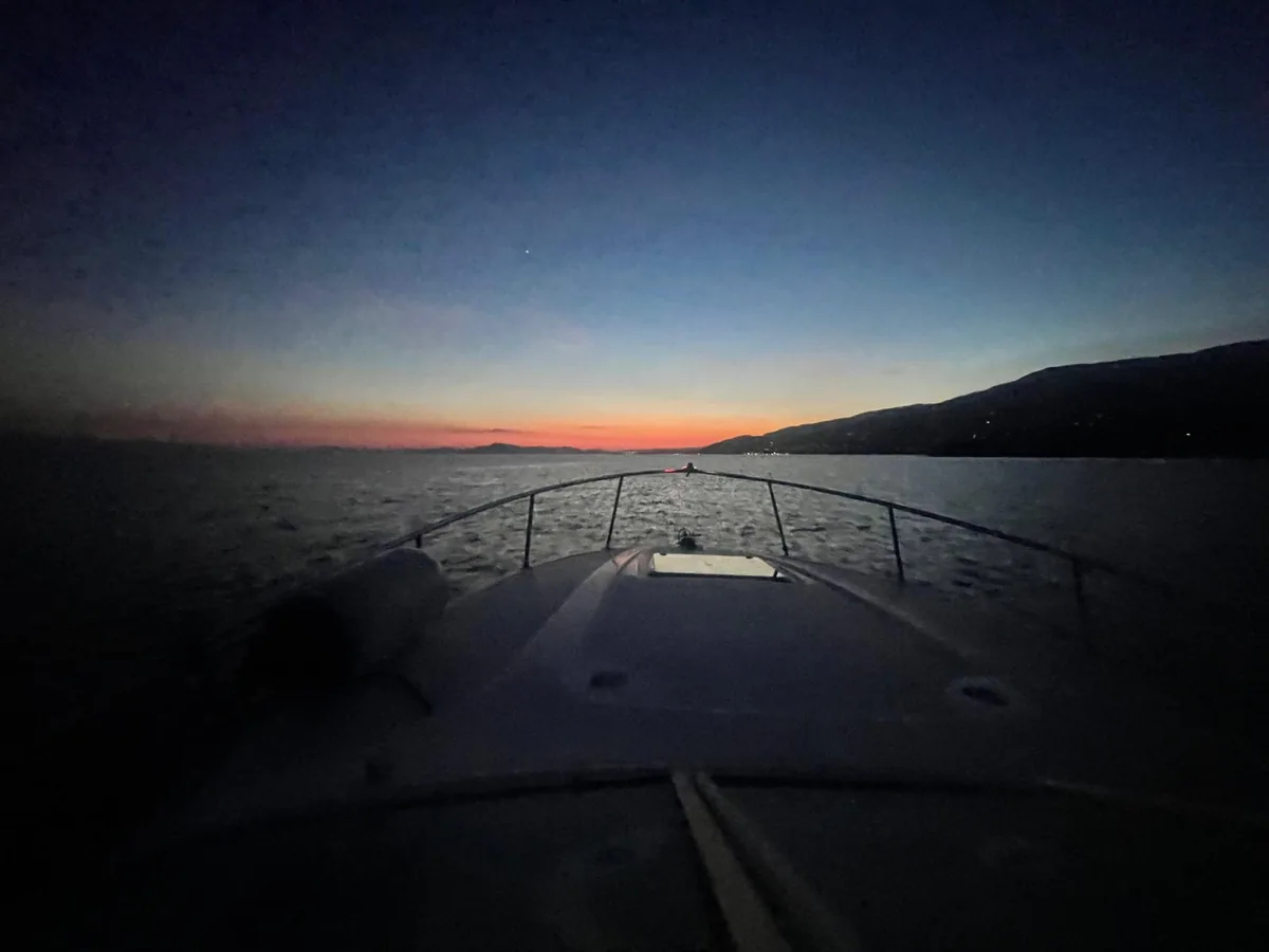 Night cruise in the gulf